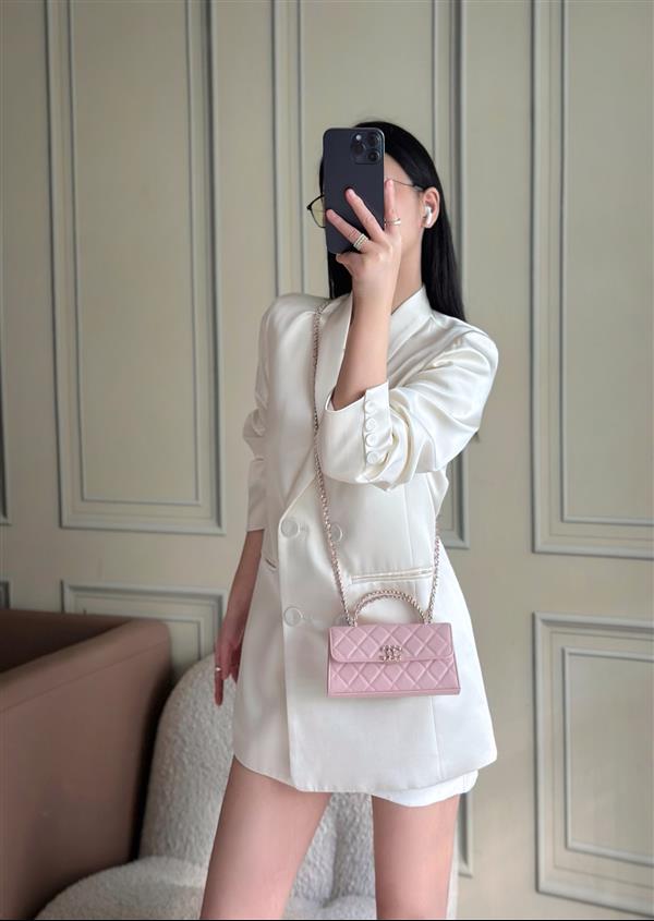 2026127215017692 590